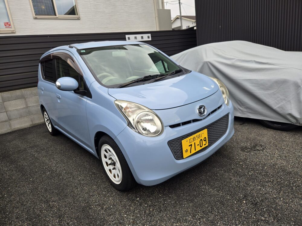 水色の代車キャロル
