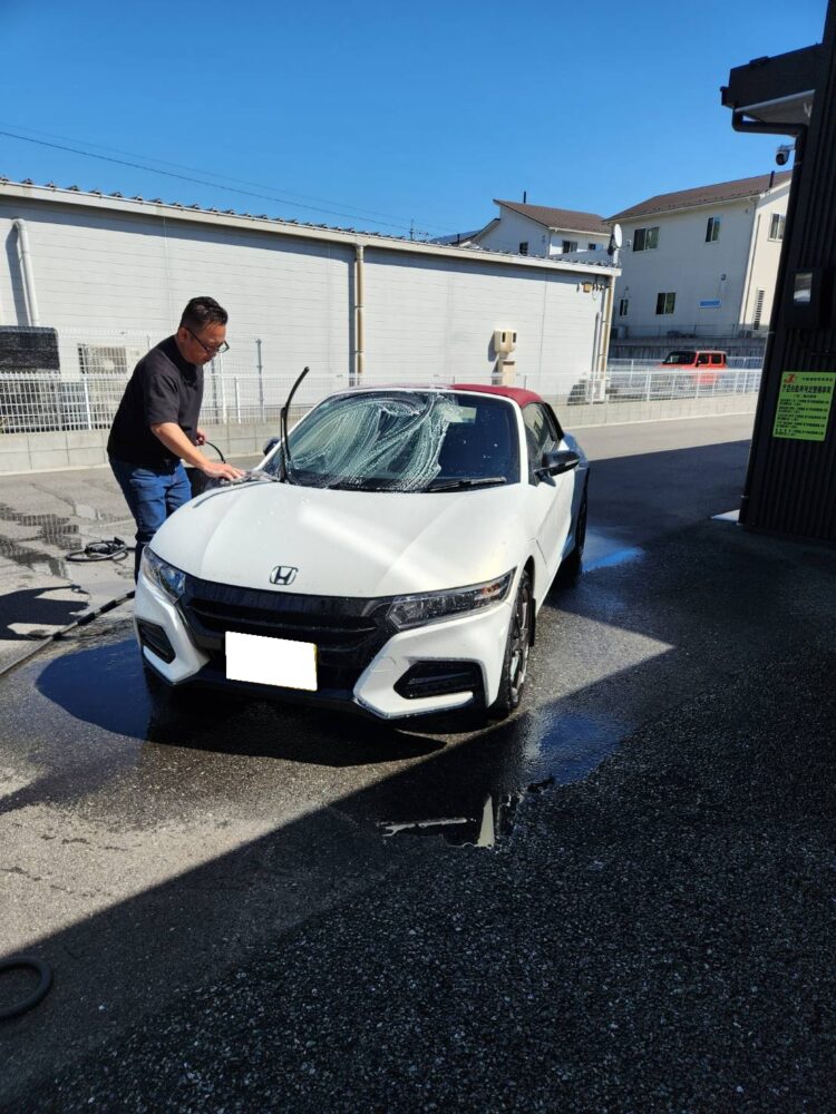 車検前整備を終えたホンダS660を洗車