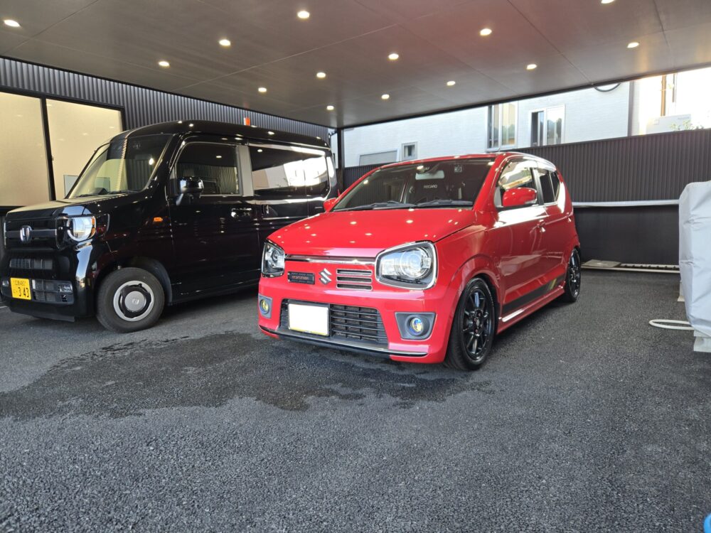 コーティングとオイル交換を済ませた納車準備中のアルトワークス